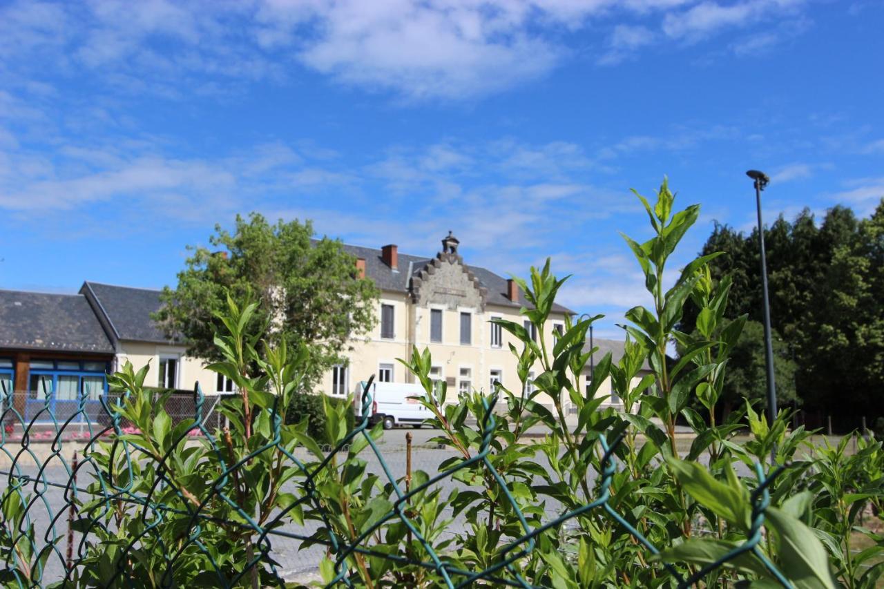 Combrailleurs Bed & Breakfast Espinasse Exterior photo